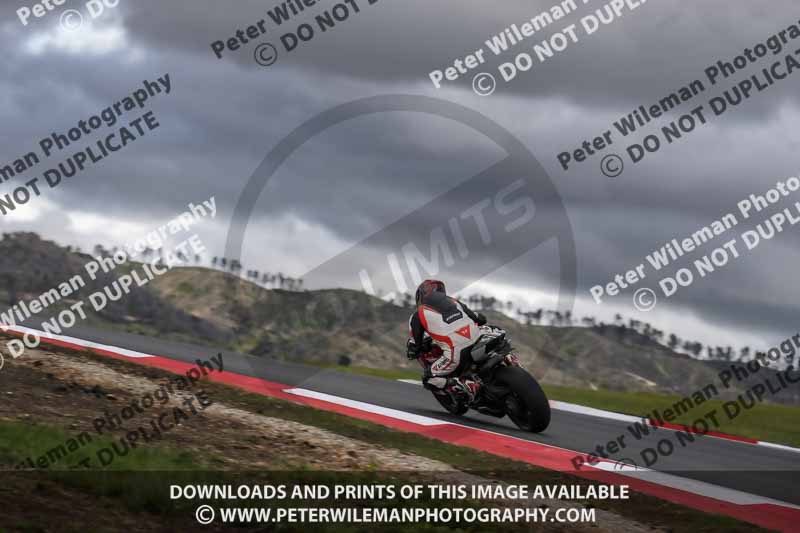 cadwell no limits trackday;cadwell park;cadwell park photographs;cadwell trackday photographs;enduro digital images;event digital images;eventdigitalimages;navarra;no limits trackdays;peter wileman photography;racing digital images;trackday digital images;trackday photos